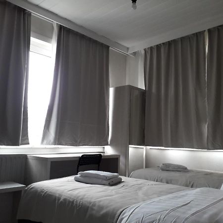 Hotel Auberge Van Strombeek Jette Екстериор снимка