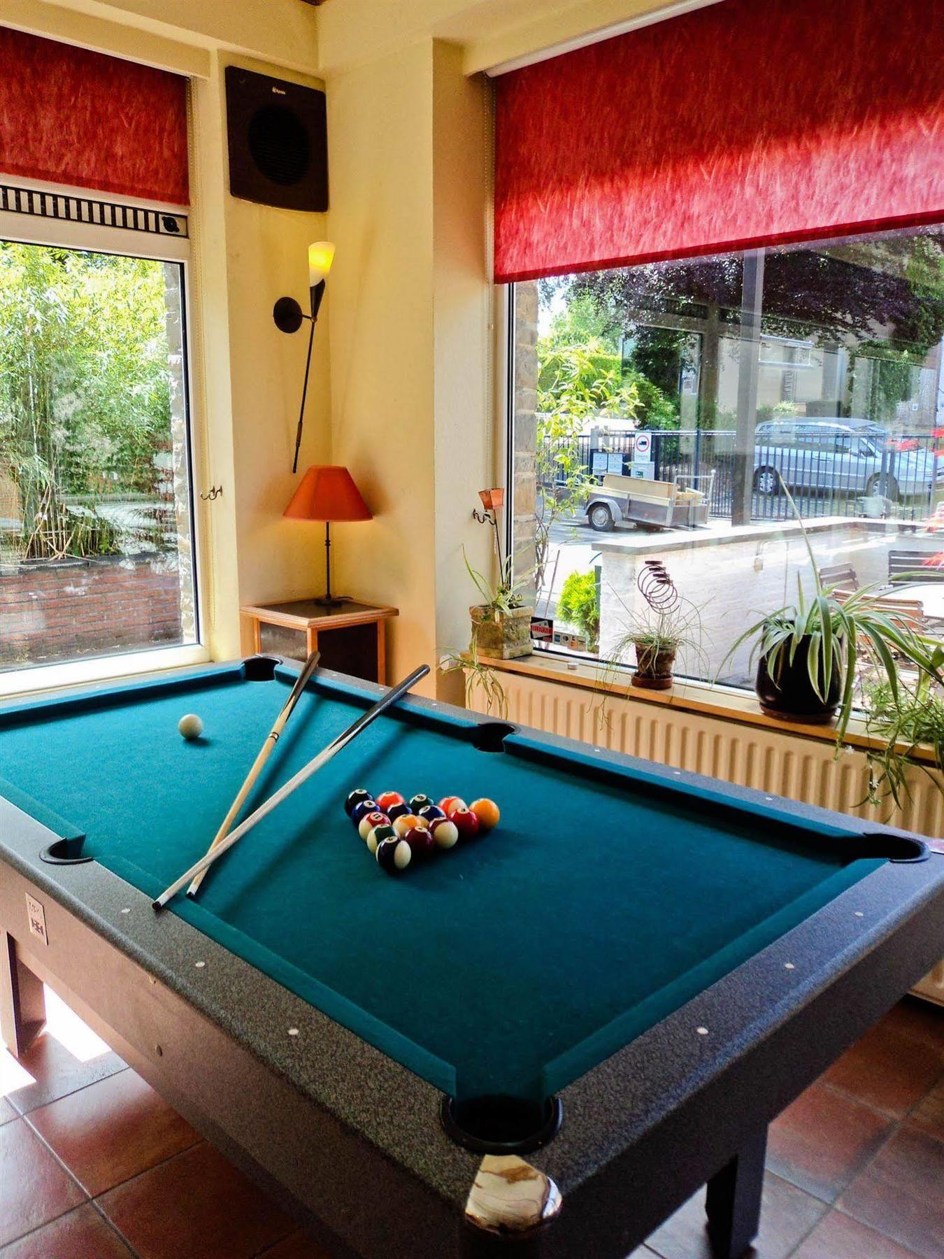Hotel Auberge Van Strombeek Jette Екстериор снимка