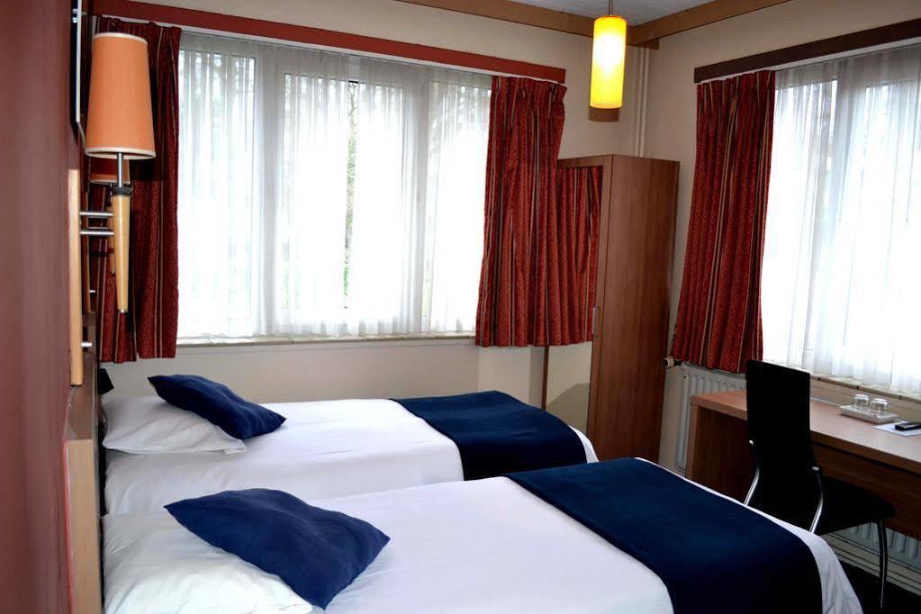 Hotel Auberge Van Strombeek Jette Екстериор снимка