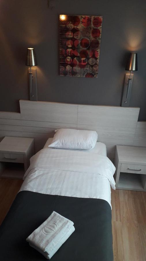 Hotel Auberge Van Strombeek Jette Екстериор снимка