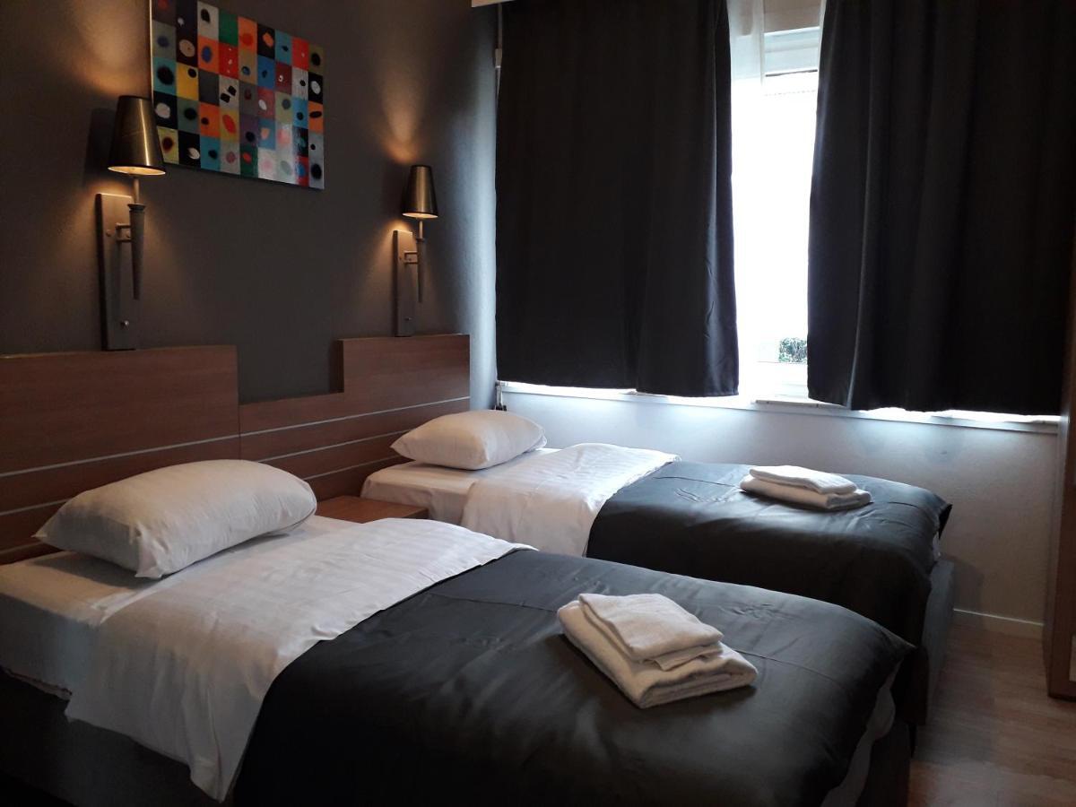 Hotel Auberge Van Strombeek Jette Екстериор снимка