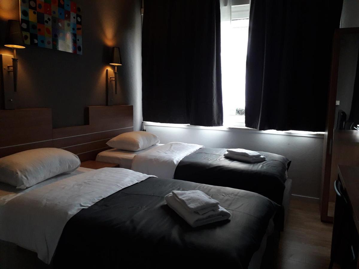 Hotel Auberge Van Strombeek Jette Екстериор снимка