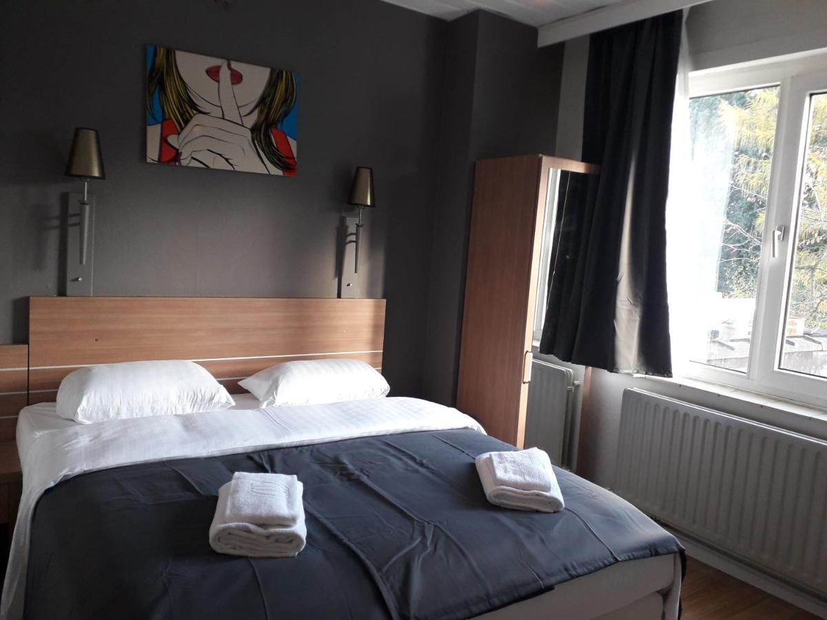 Hotel Auberge Van Strombeek Jette Екстериор снимка